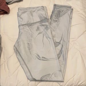 Alo leggings size small new without tags